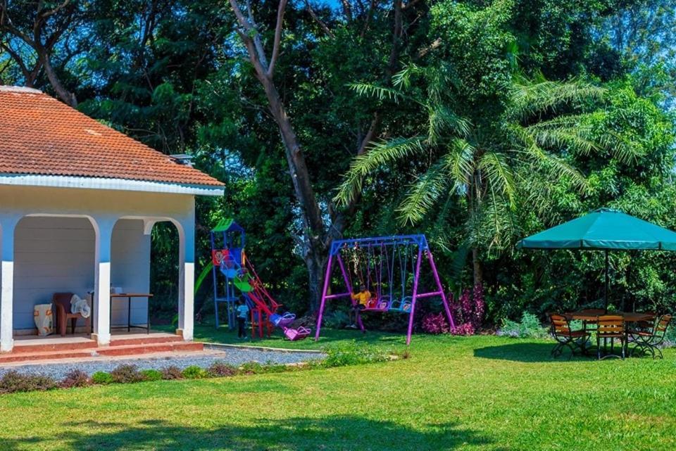 The Lit Gardens Hotel Кисуму Екстериор снимка